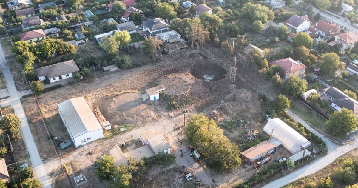 Imagine aeriană a locului în care o pungă cu gaz a explodat și a luat foc la Amara, județul Ialomița, 29 august 2025