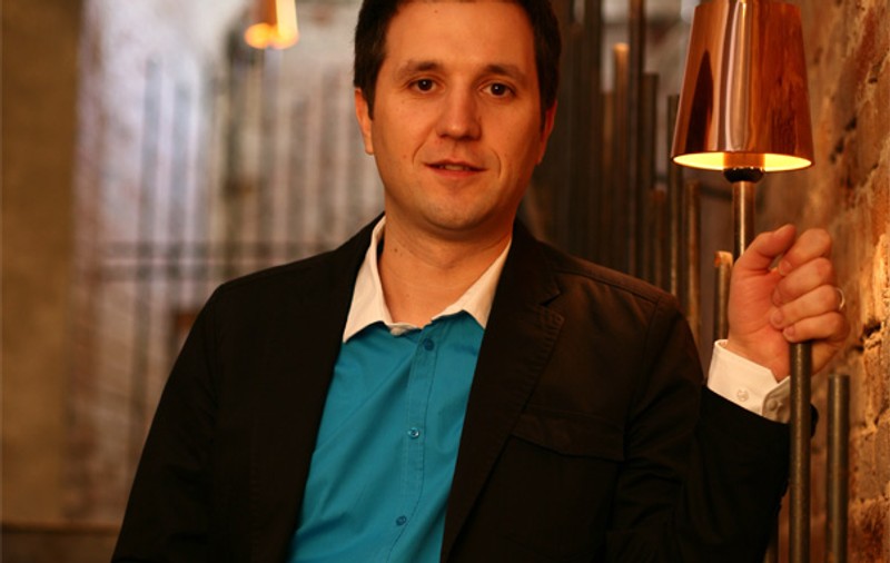 Andi Moisescu: "Acum 20 de ani am vândut ziare la metrou, un început promițător"