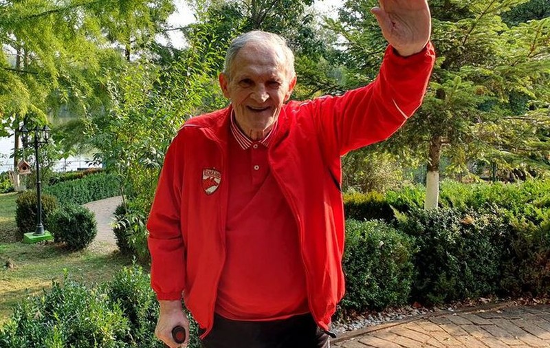 A murit Mircea Stoenescu, fost jucător şi conducător al clubului Dinamo