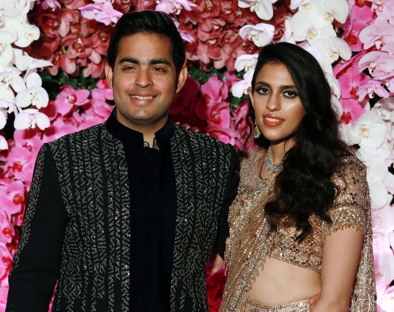 Fiul celui mai bogat om din Asia s-a însurat! Imagini de poveste de la nunta care a adunat toată crema Bollywood-ului