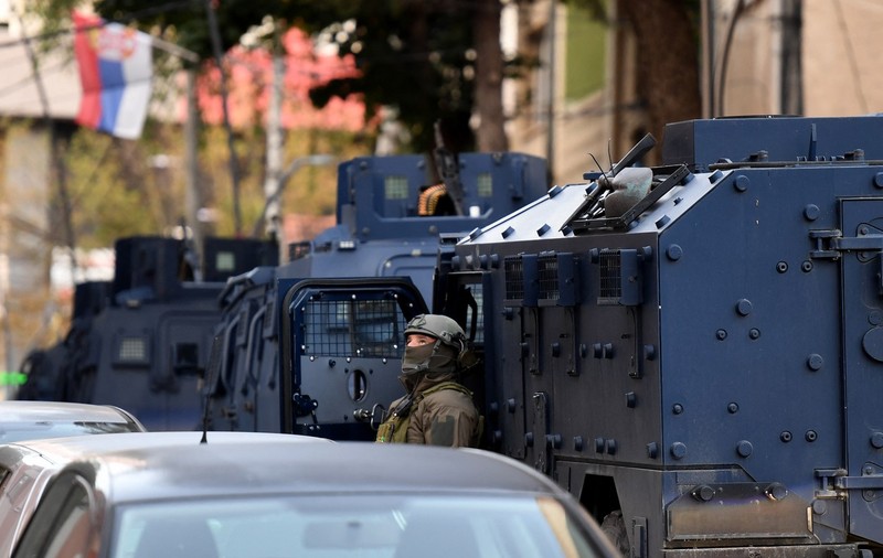 Casa Albă avertizează privind „o concentrare fără precedent de militari sârbi la granița cu Kovoso”