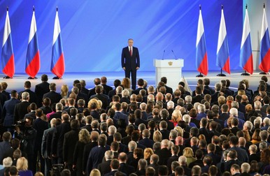 La Moscova, Vladimir Putin începe să își aranjeze formula potrivită care să îi permită rămânerea la putere FOTO: Hepta