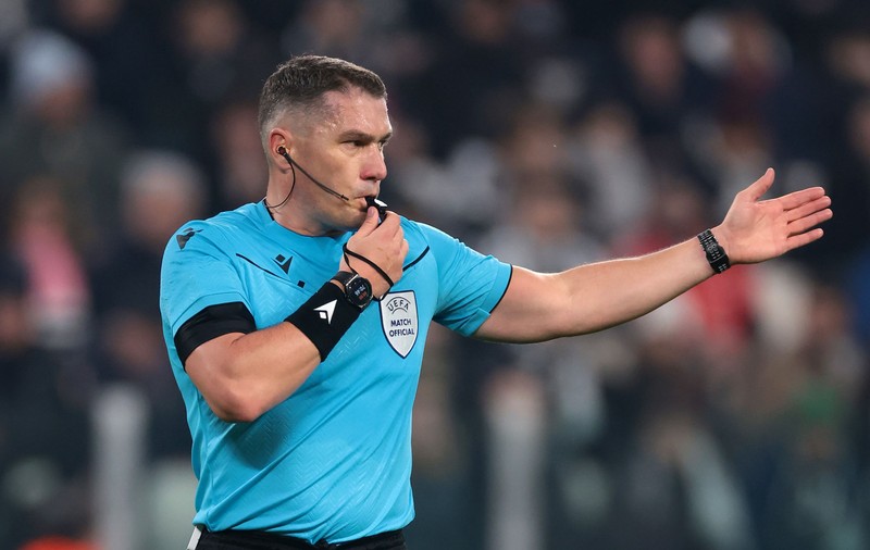 Un român ar putea arbitra cel mai important meci de fotbal al anului, finala Ligii Campionilor