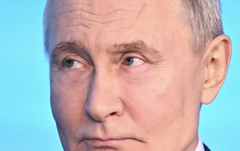 Urmă misterioasă pe chipul lui Vladimir Putin: „A apărut o cicatrice ciudată”