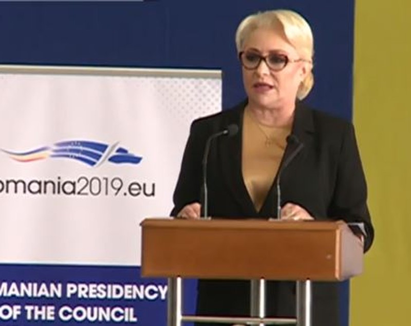 Avioanele F16 intră, de azi, în flota Poliției Aeriene Române. Premierul Viorica Dăncilă participă la eveniment