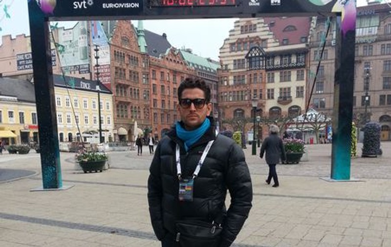 Delegatia Romaniei la Eurovision a ajuns în Suedia. Cezar este zâmbitor şi optimist | FOTO