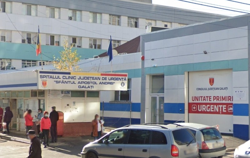 Şapte medici de la Galaţi, cercetaţi pentru ucidere din culpă. Sunt acuzaţi că au plimbat între spitale un pacient în stare gravă