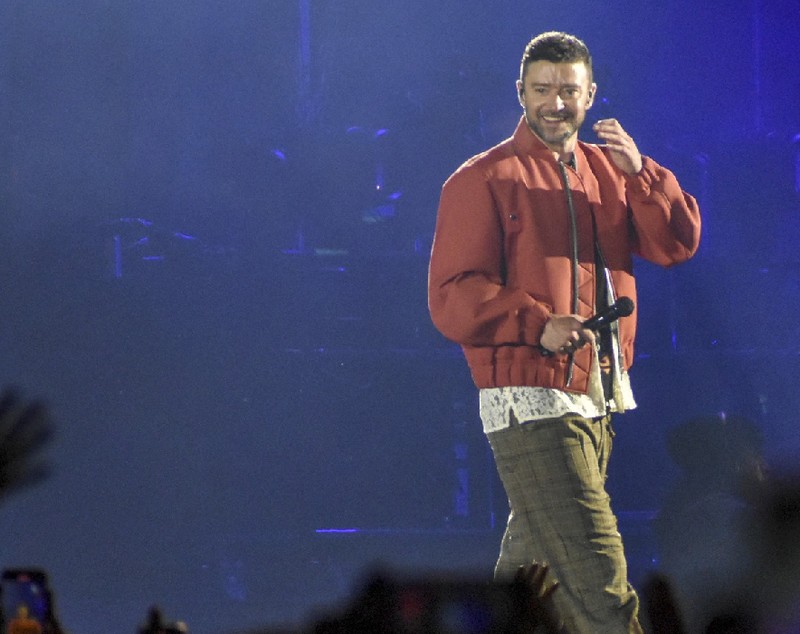 Justin Timberlake la Electric Castle 2025. Artistul a făcut show în ploaie și a adresat o întrebare românilor