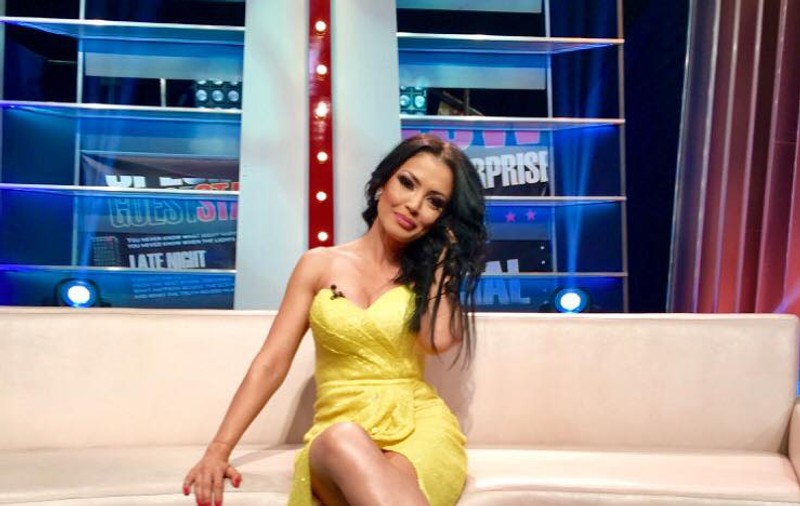 Andreea Mantea, în costum tradițional din Maramureș. “Ce mult ai slăbit”