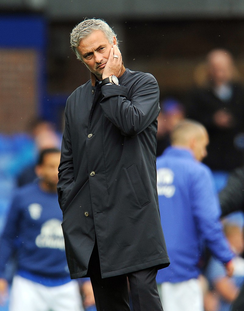 epa04926883 Chelsea manager Jose Mourinho reacts during the English Premier League soccer match between Everton FC and Chelsea FC at Goodison Park in Liverpool, Britain, 12 September 2015. EPA/PETER POWELL EDITORIAL USE ONLY. No use with unauthorized audio, video, data, fixture lists, club/league logos or 'live' services. Online in-match use limited to 75 images, no video emulation. No use in betting, games or single club/league/player publications.