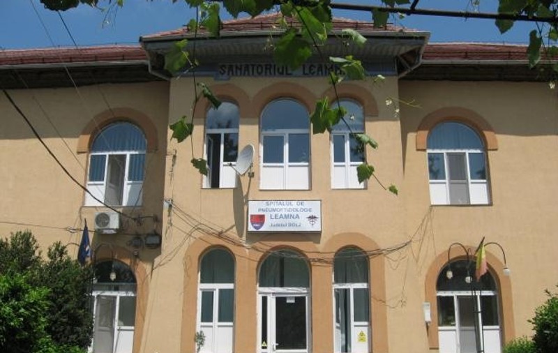 27 de cadre medicale de la spitalul din Leamna, în izolare, după ce au intrat în contact cu o pacientă cu coronavirus