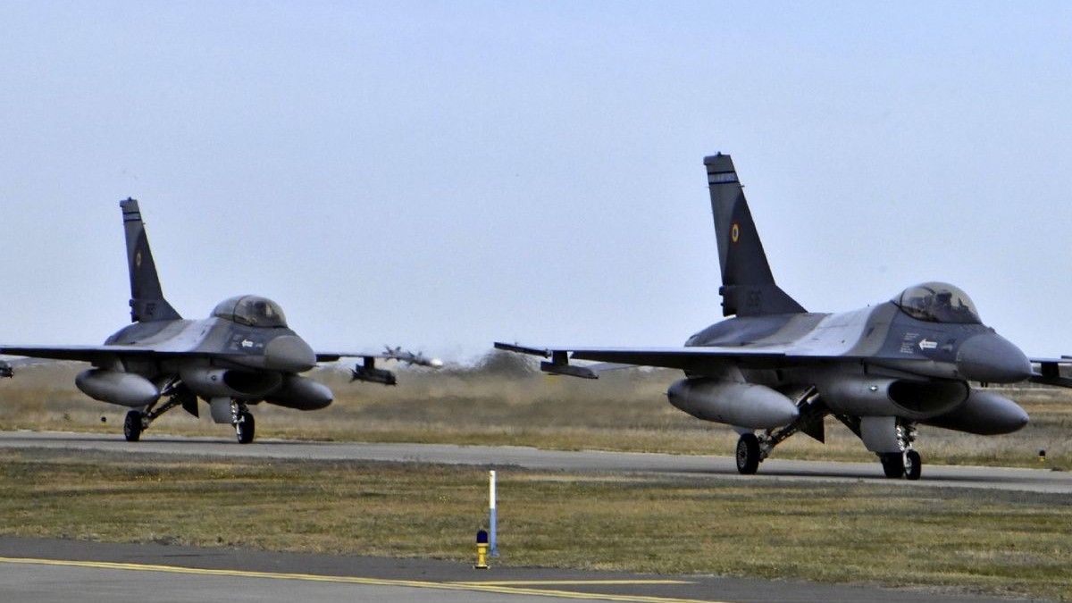 Avioane F16 în Centrul european de instruire pentru Ucraina care se deschide în România