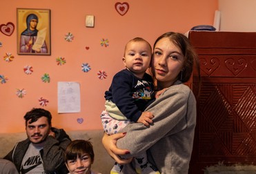 Petronela are experiență în îngrijirea copiilor