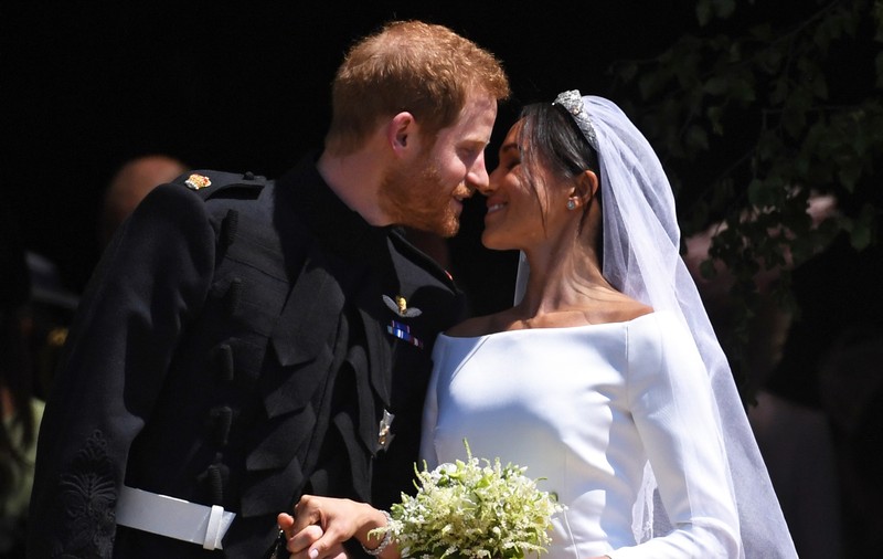 FOTO | Meghan Markle și Prințul Harry, fotografii nemaivăzute de la nunta lor cu ocazia aniversării primului an de căsnicie