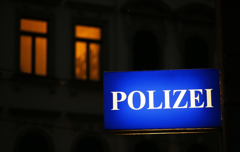 Ce amendă a încasat un cuplu de tineri, prins de polițiștii germani că făcea dragoste într-o pădure