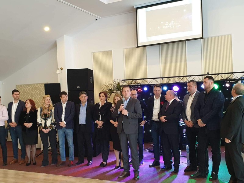 Emanuel Palea alături de liderii PSD Titus Corlățean și Ionuț Vulpescu (în stânga imaginii)
