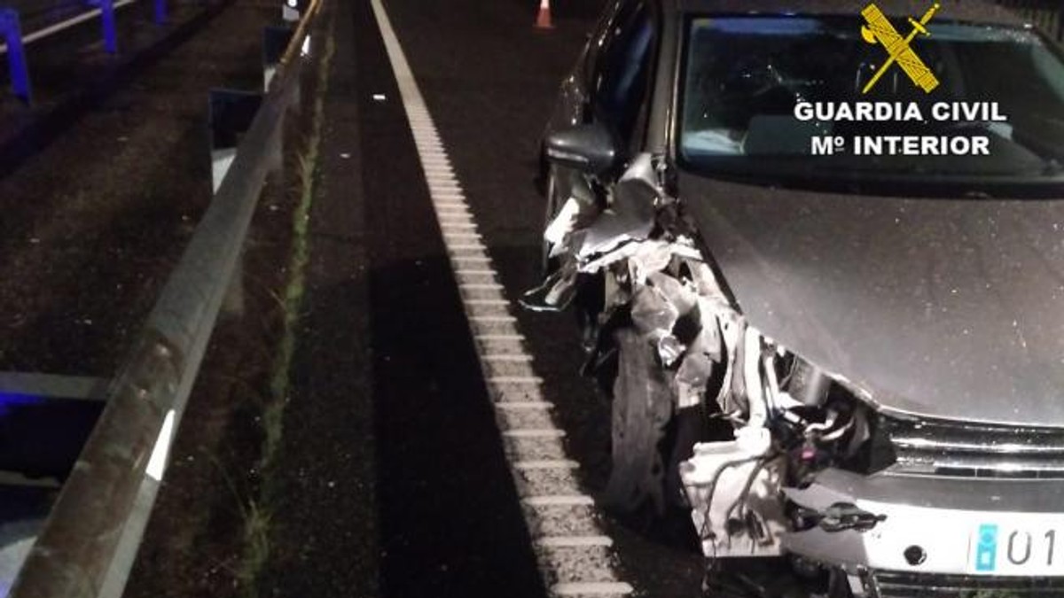 Un tânăr din România a provocat haos pe o autostradă în Spania cu o mașină furată. Ce a descoperit Garda Civilă