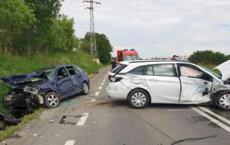 Accident grav pe DN1, în Sibiu. Sunt patru victime, între care un copil de doar 5 ani