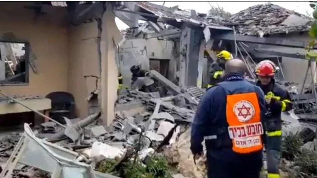 Israelul îşi consolidează poziţiile militare la frontiera cu Fâşia Gaza