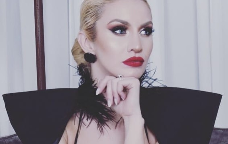 O fostă concurentă de la "Bravo, ai stil", una dintre prezentatoarele de la Eurovision 2019. Toate 'inutele purtate sunt create de Cătălin Botezatu | FOTO