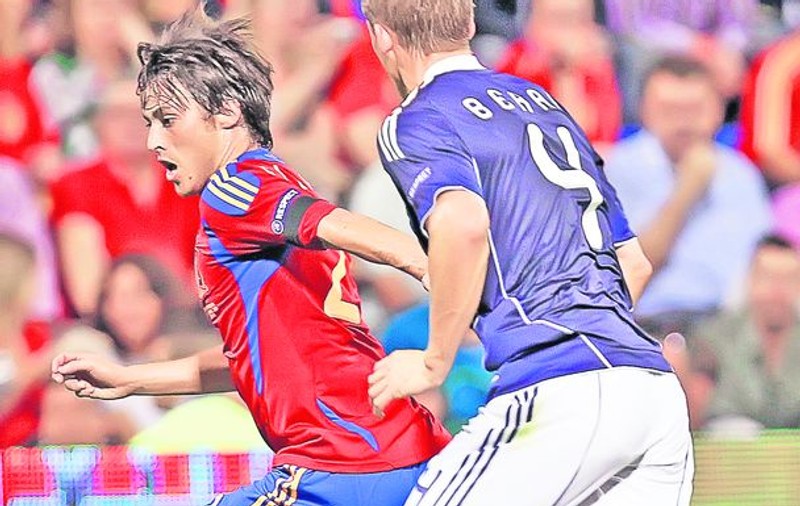 Spania şi Germania s-au luat la trântă cu recordurile în preliminariile Euro 2012