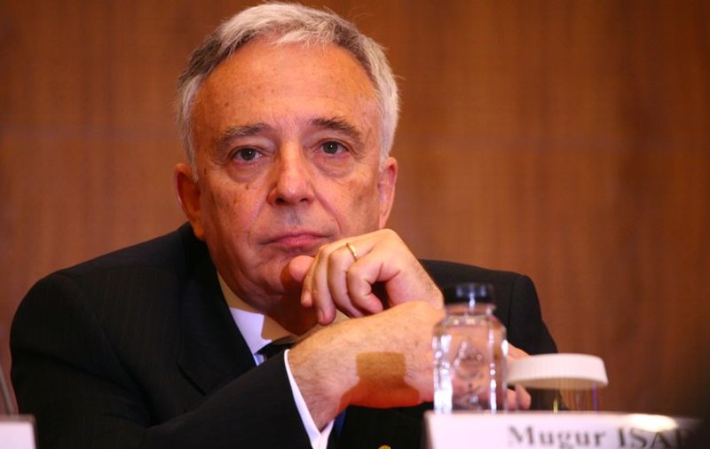 Ce AVERE are Mugur Isărescu și unde își ține BANII