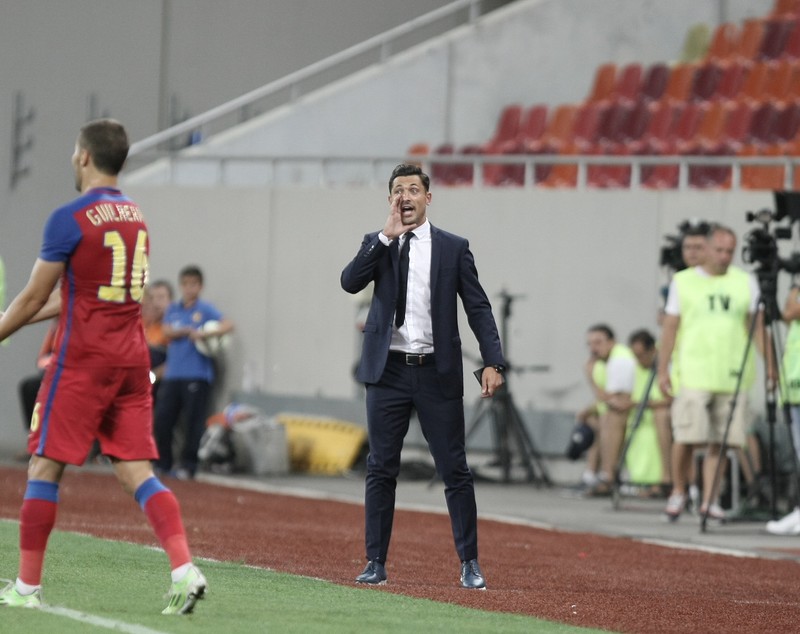 SUPEREXCLUSIVITATE! Mirel Rădoi, tehnicianul ”sub acoperire” al Stelei, face Școala de Antrenori în Republica Moldova! ^La Chișinău nu se cere Bacalaureatul, ca la București, pentru a începe studiile! Fostul internațional nu are nici măcar carnet de antrenor! / FOTO ÎN ARTICOL