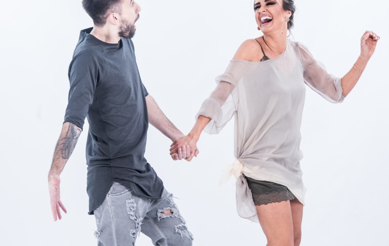 Diana Munteanu și Florin Ristei prezintă emisiunea „Prietenii de la 11”