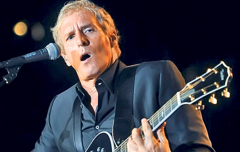 Michael Bolton şi Smokie îi vor încinge azi pe gălăţeni