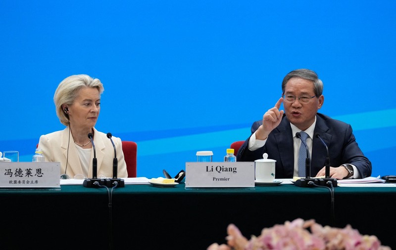 UE și China, summit tensionat la Beijing, care a fost scurtat la o singură zi. Europenii nu acceptă dublul joc al lui Xi Jinping
