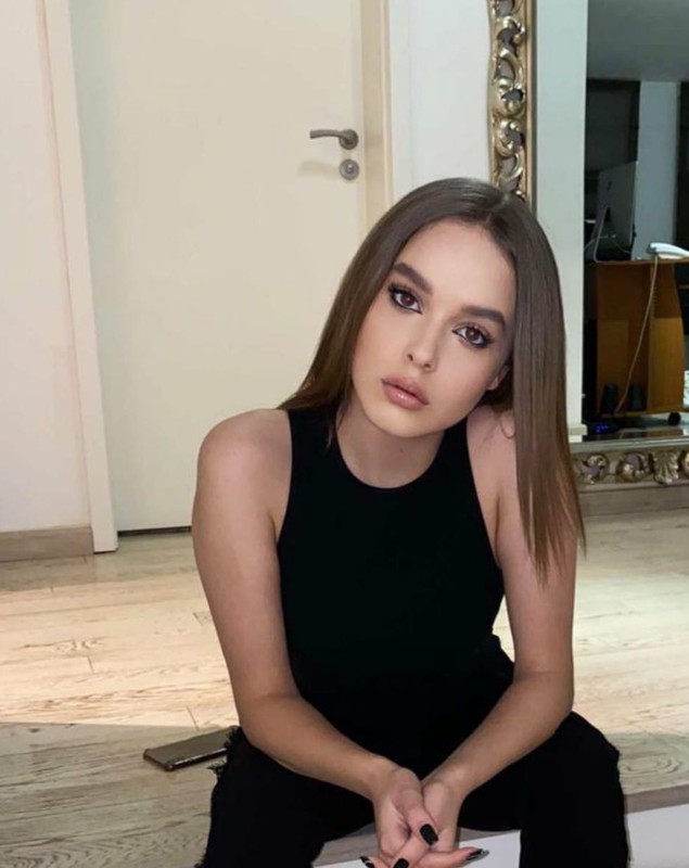 Decizia luată de Mara, fiica Ralucăi Moianu, la vârsta de 17 ani. „Sunt alegerile ei și eu trebuie doar să îi fiu alături”