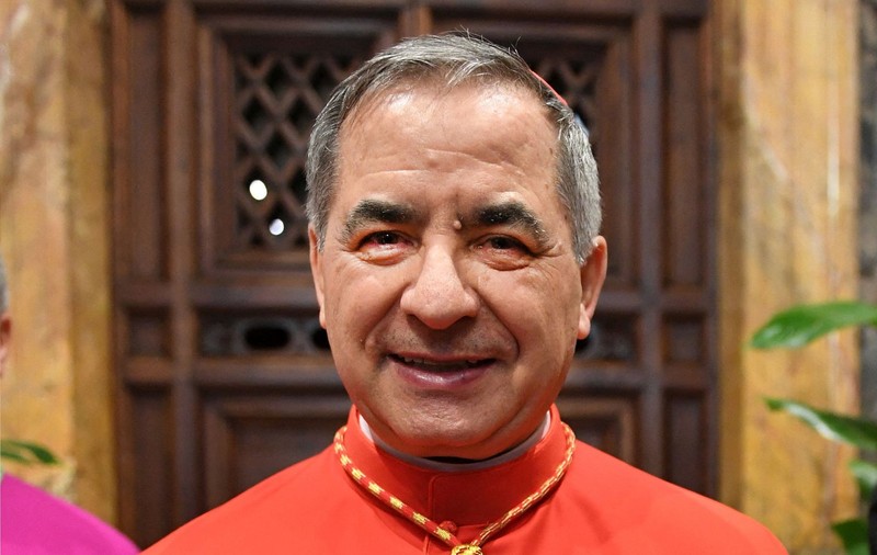 Un cardinal condamnat la închisoare vrea să facă parte din conclavul pentru alegerea noului papă
