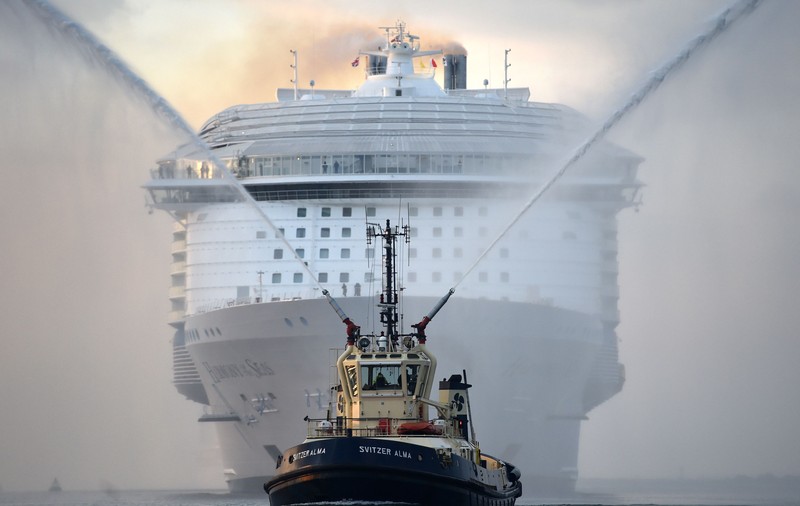 Cel mai mare vas de croazieră din lume a ajuns în Marea Britanie| FOTO