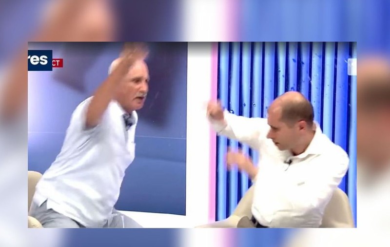 Doi politicieni din Republica Moldova s-au luat la bătaie, în direct, la TV. A fost nevoie de intervenția ambulanței