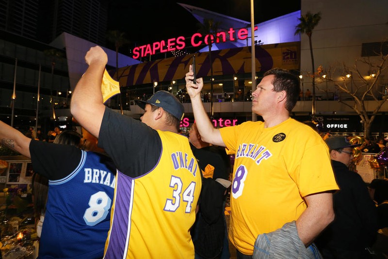 Fanii l-au iubit enorm pe Kobe Bryant FOTO: EPA-EFE/ADAM S DAVIS