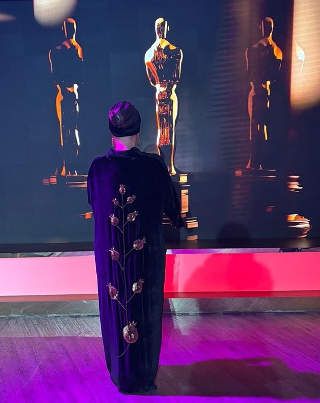 Ținuta purtată de Andreea Esca în noaptea Premiilor Oscar 2025. Vedeta PRO TV a atras toate privirile: „Prieteni, good music, loc superb”