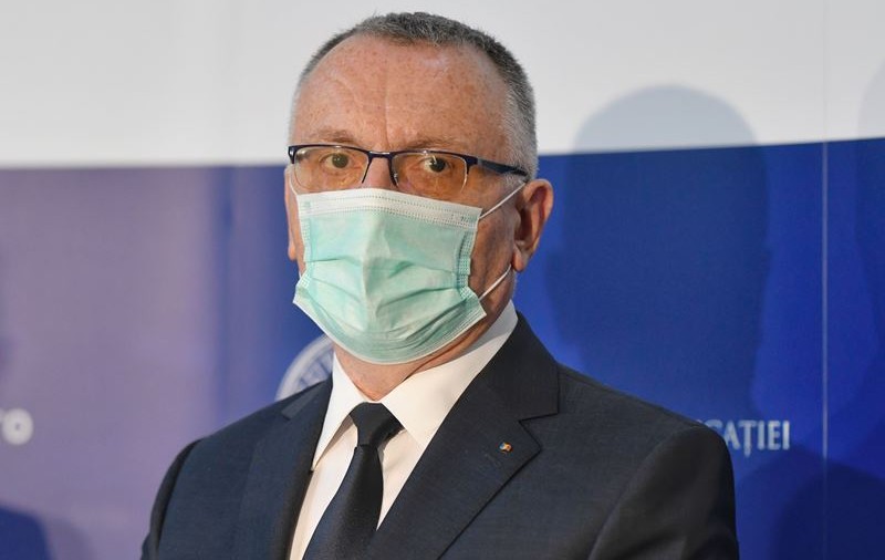 Sorin Cîmpeanu: Până în martie, 750 de școli vor primi finanțare pentru oprirea abandonului școlar