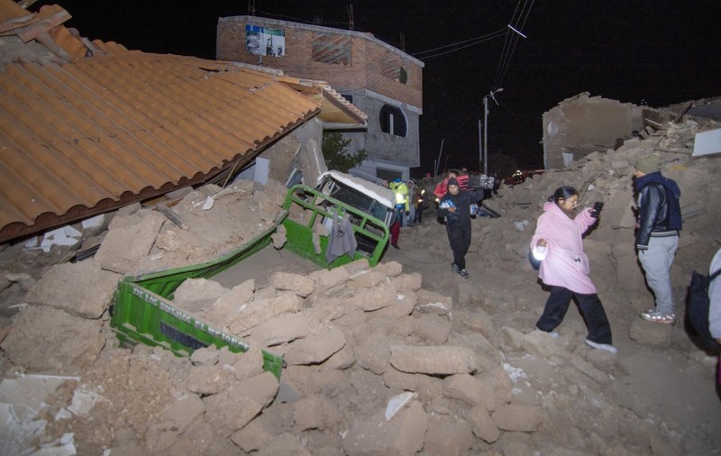 Cutremure în Peru: cel puţin şase persoane au murit şi 21 au fost rănite, mulți oameni locuiau în blocuri din chirpici