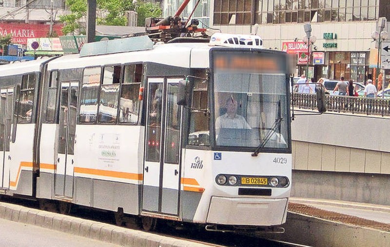 Tramvai deraiat în București, circulația întreruptă
