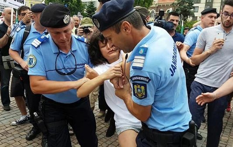 USR vrea să schimbe Legea adunărilor publice, după incidentul de la Cluj: Negociatorii să gestioneze crizele în timpul protestelor