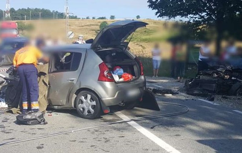 Accident grav la Vâlcea. Trei persoane au murit