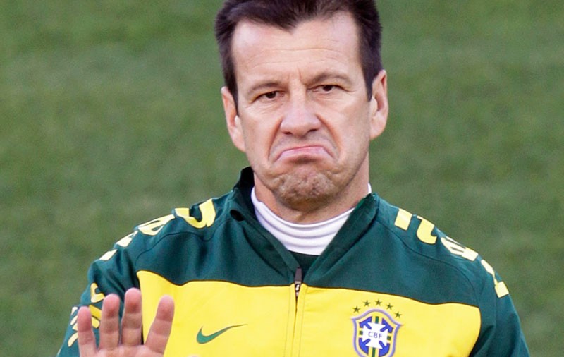 Dunga a anunţat că şi-a încheiat contractul cu federaţia braziliană
