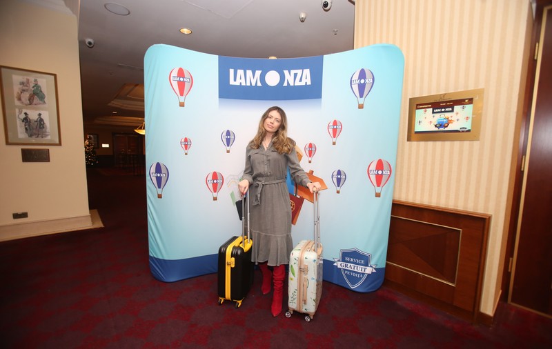 Sora Elenei Gheorghe și-a făcut abonament la cursele aeriene pentru a-și vizita des soțul fotbalist. "Fac des ruta București-Iași"