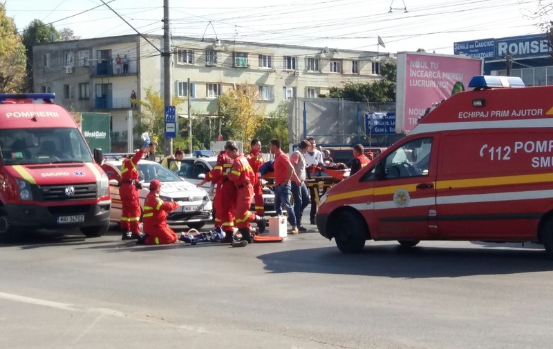 Doi copii au fost loviți de o mașină pe bulevardul Iuliu Maniu din București