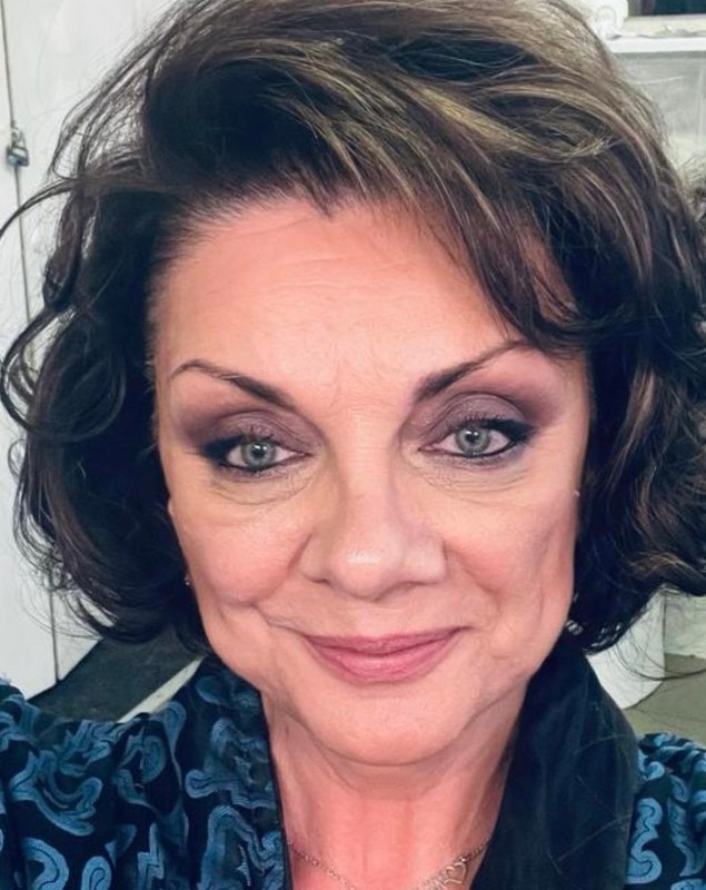 De ce Carmen Tănase nu mai gătește de un an: „Mănânc pe la restaurante”. Actrița locuiește la țară și face naveta în București