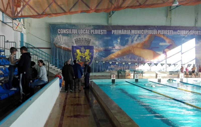 Bazinul de înot Vega din Ploiești care a dat-o pe marea campioană Tamara Costache nu poate fi renovat! Primăria a luat clădirea de la MTS, însă terenul e sub sechestru!