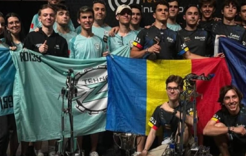 Liceenii din Pitești au devenit campioni mondiali la robotică: au învins SUA și China într-o competiție internațională dură și corectă