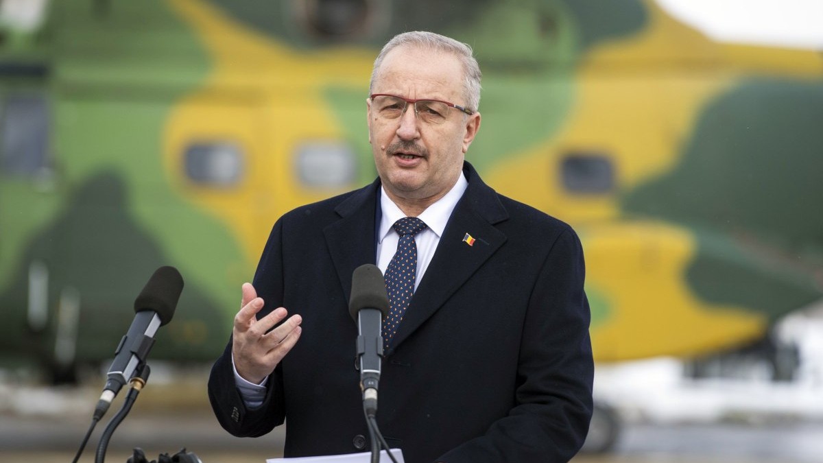 Ministrul Apărării, Vasile Dîncu. Foto: Hepta