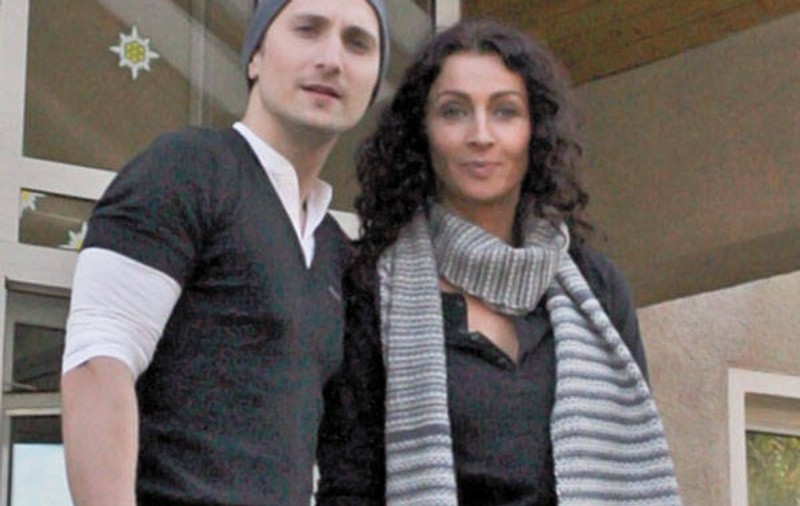 Dani Oţil: "Eu şi Mihaela nu stăm în hoteluri scumpe. Nu ne permitem"