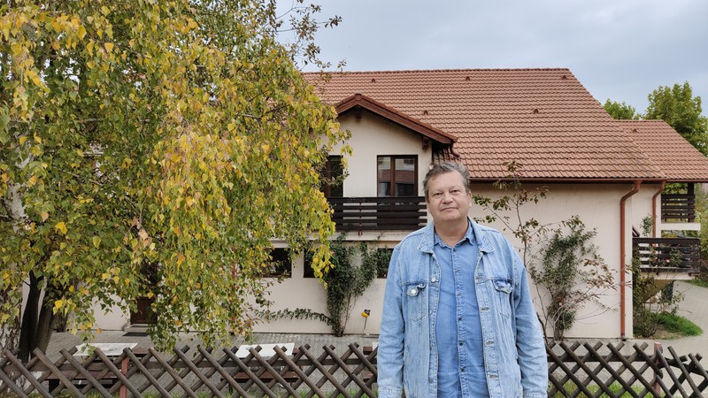 Medicul Holger Lux